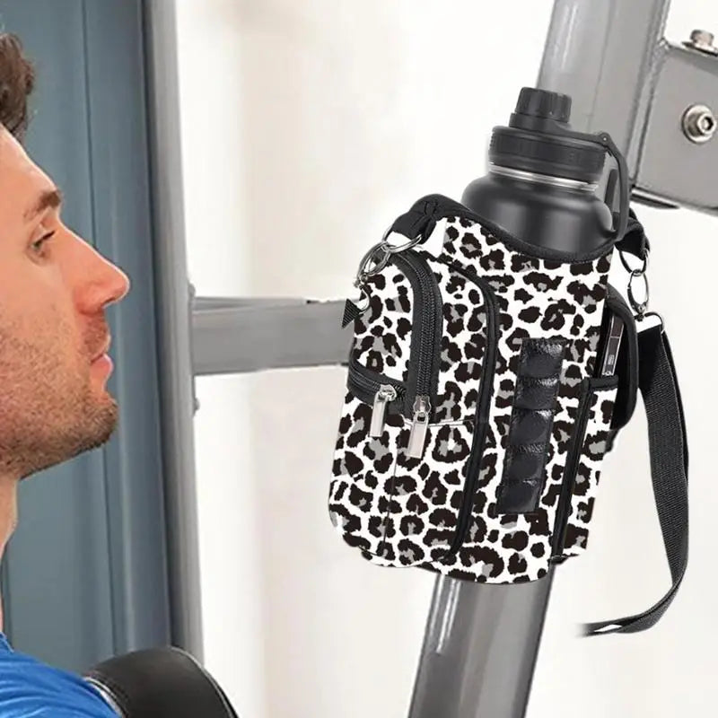 Fitness Magnetic Gym Water Bottle Bag Bottle Pouch Sling Bag Portable Magnetic Gym Bottle Organizer Pouch with Phone Pocket